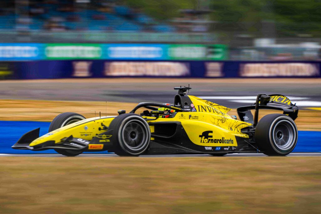 Leo Fornaroli and other F2 drivers back at Silverstone 2025 British F1 Weekend